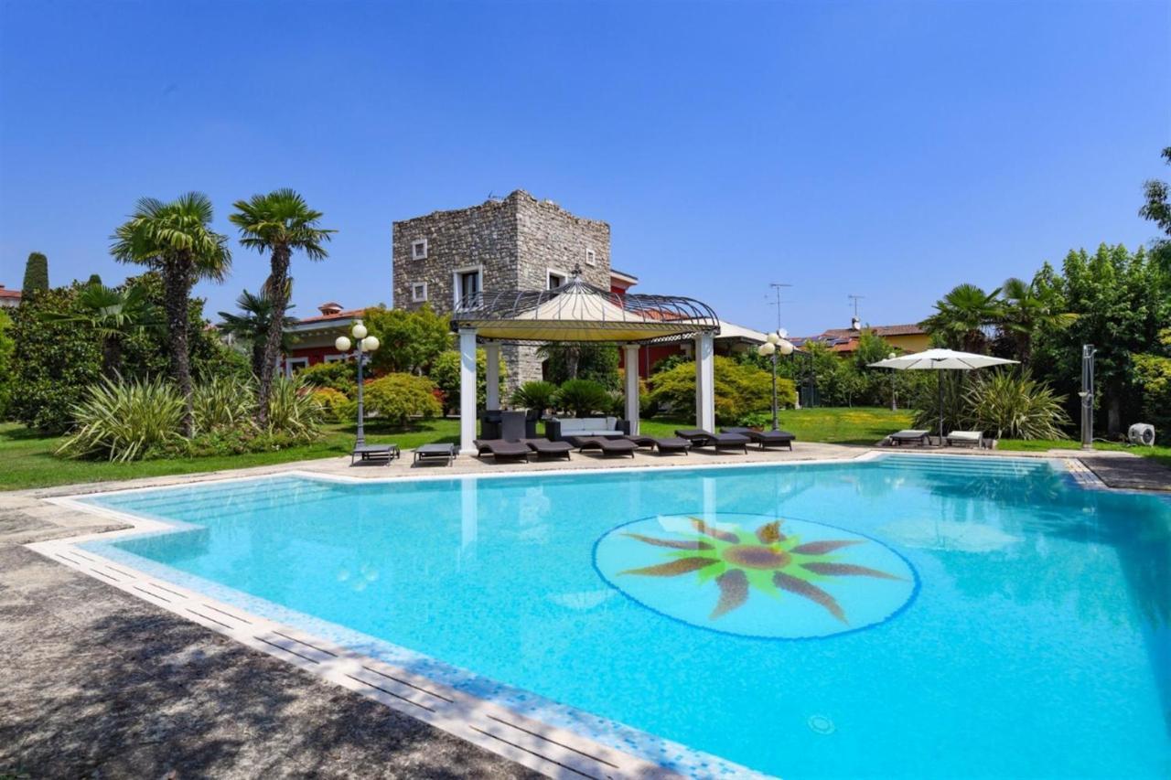 Private Luxury Villa With Pool Moniga del Garda Buitenkant foto