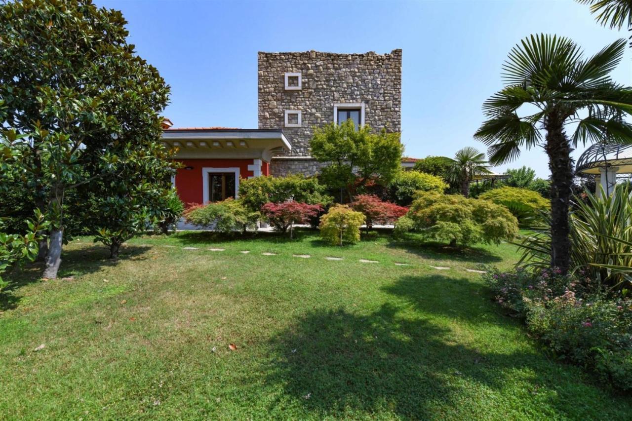 Private Luxury Villa With Pool Moniga del Garda Buitenkant foto