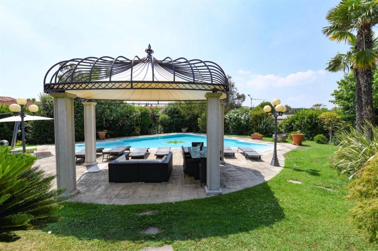 Private Luxury Villa With Pool Moniga del Garda Buitenkant foto