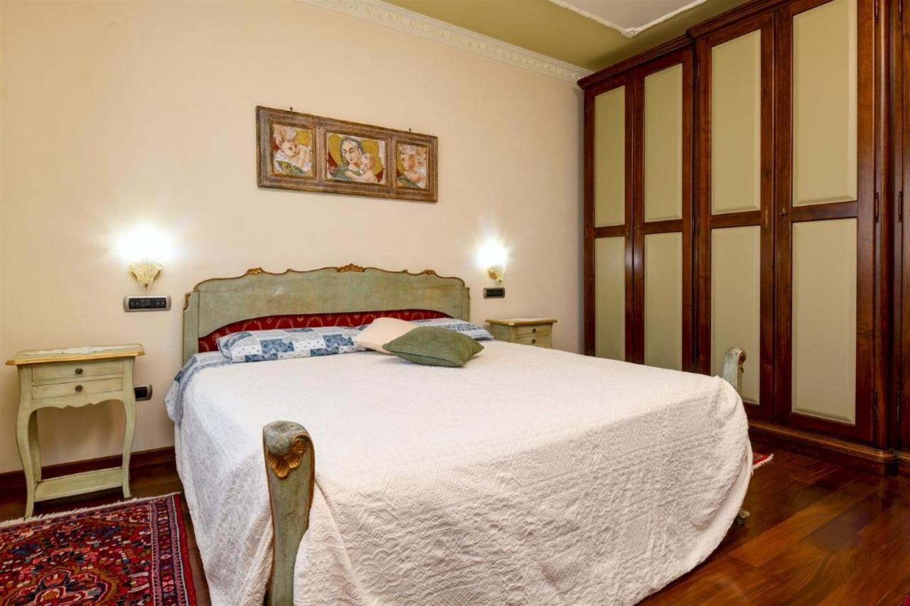Private Luxury Villa With Pool Moniga del Garda Buitenkant foto